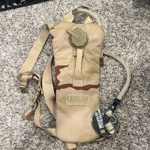 CAMELBAK WATER BACKPACK NWOT